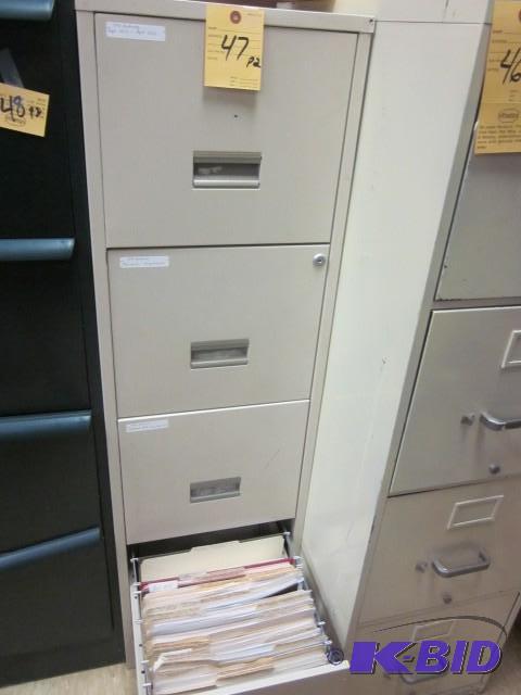 (4) drawer metal filing cabinet. &n...