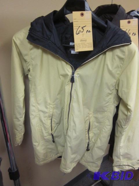 Nike womens size 46 wind breaker....
