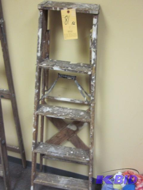 5 foot wood ladder....