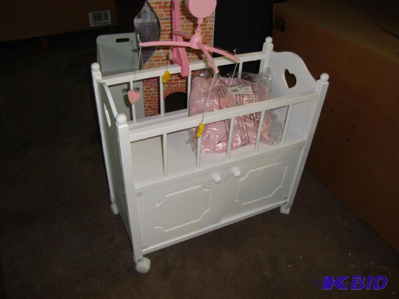 Doll Crib with Bedding, missing hin...
