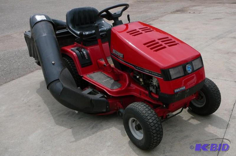 Snapper riding lawn mower LE 14.5 3. Kan Do Auctions Alexandria Consignment 106 K BID