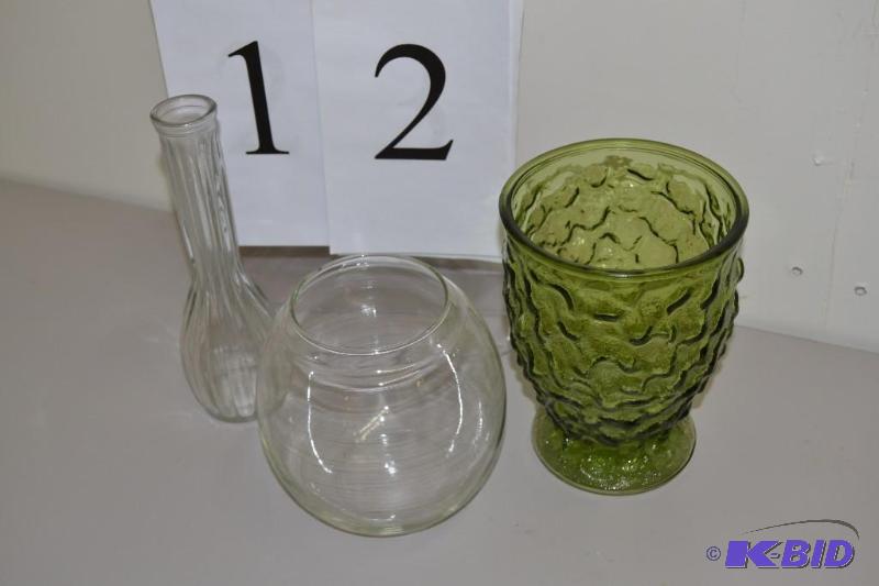 lot 12 image: Three vases