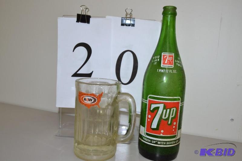 lot 20 image: collectable 7Up - A&W