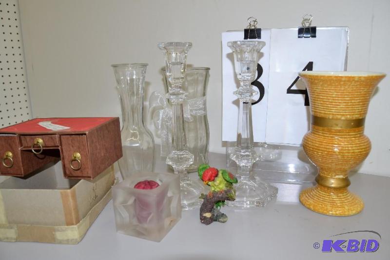 lot 34 image: Vintage Hull & canclestick holders