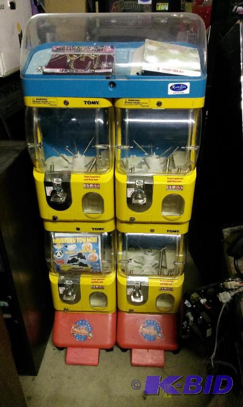Tomy Coin Operated Bulk Vending Machine