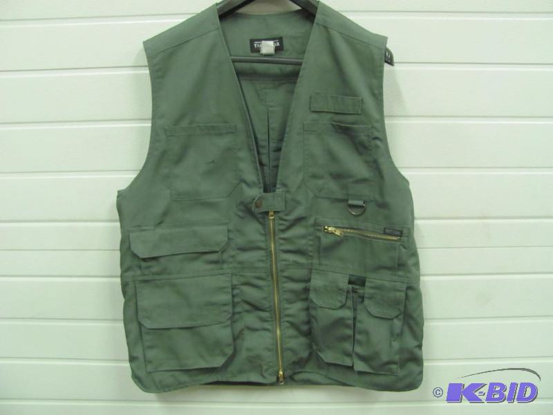 NEW (never worn) TACT SQUAD Green T...