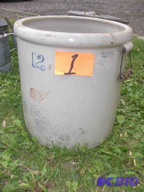 lot 1 image: No 12 Red wing Crock... I see just ...