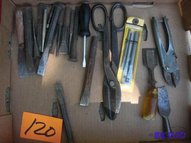 lot 120 image: MIscellaneous toolspunches as pict...