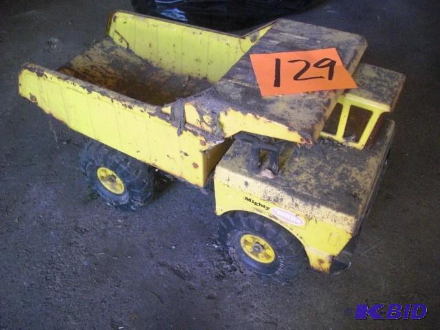 lot 129 image: MIghty TONKA XMB 975...