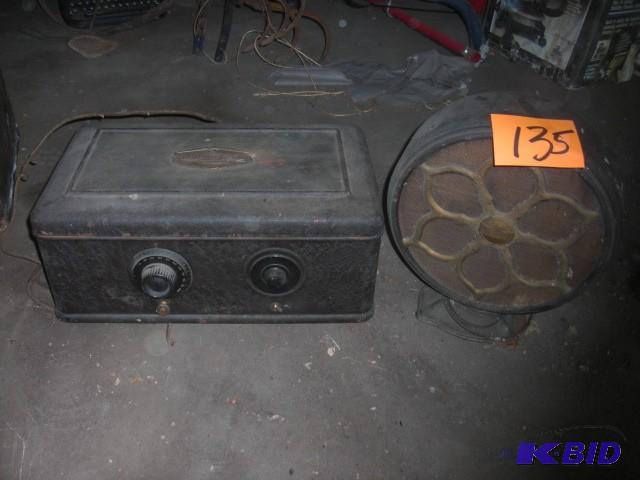 lot 135 image: ATWATERKENT Radio and speaker.. Un...