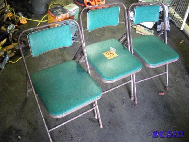 lot 83 image: 3 old folding chairs.. I was questi...