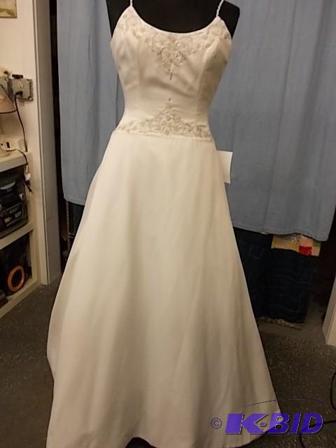 Size 10 Janelle Berte #4601 Diamond...
