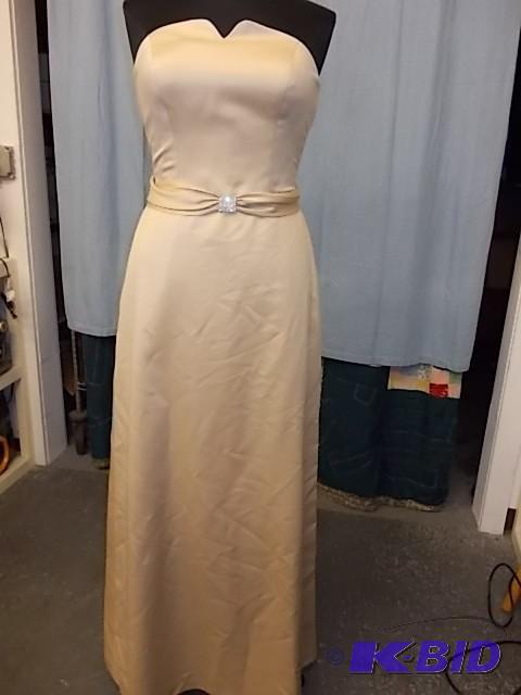 Size 1012 Venus D826 Gold With Rhi...