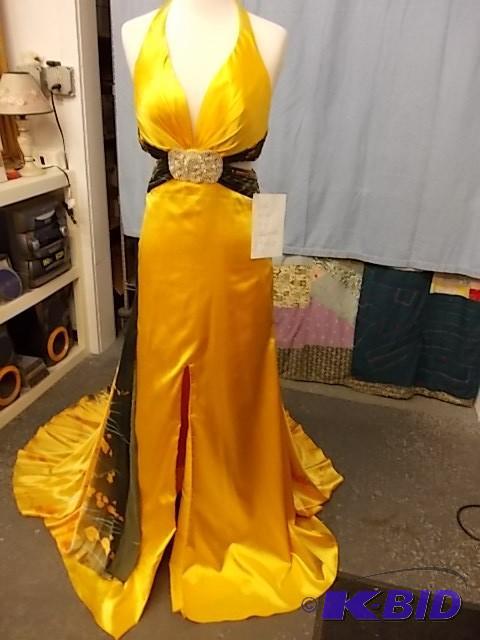 Size 6 Xcite Gold Multi $356.99...