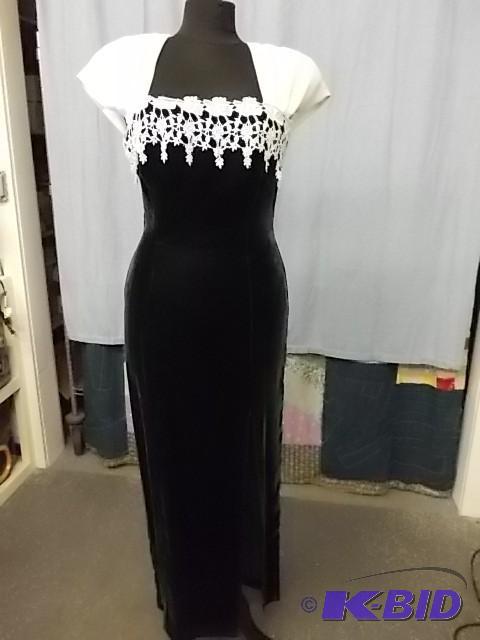 Size 14 Bari Jay Green Velvet...