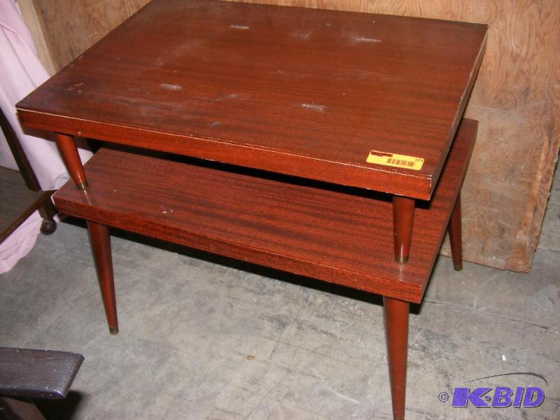 lot 121 image: Side Table, 26 x 17...