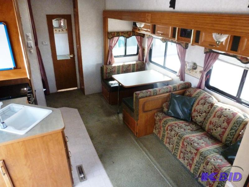 2004 Fleetwood Prowler Regal 255BHS Bunk House 5th Wheel with Slide-Out ...