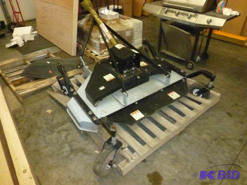 lot 13 image: 60 3-Point Douglas Finishing Mower
