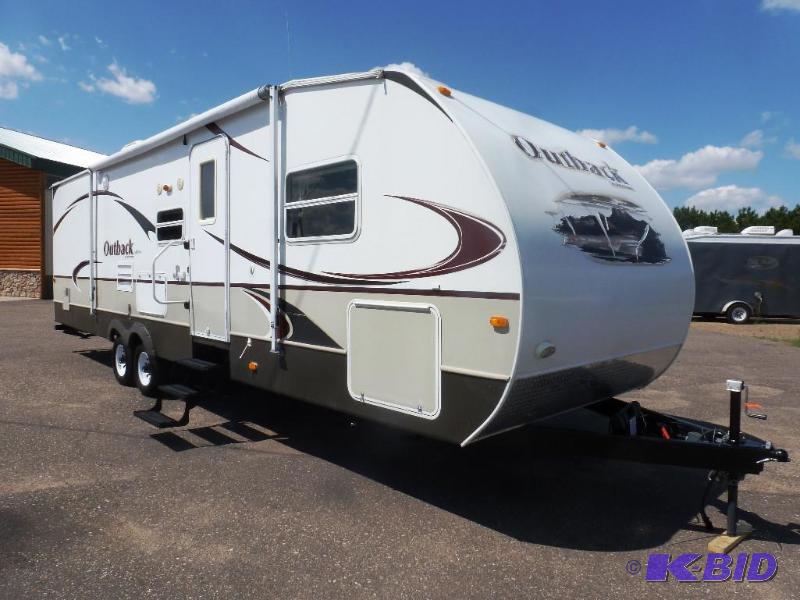 lot 9 image: 2008 Keystone Outback 32BHDS Bunkhouse Travel Trailer with Double Slide-Outs NICE
