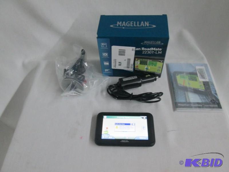 Magellan 4.3 GPS w Lifetime Maps & Traffic Alert