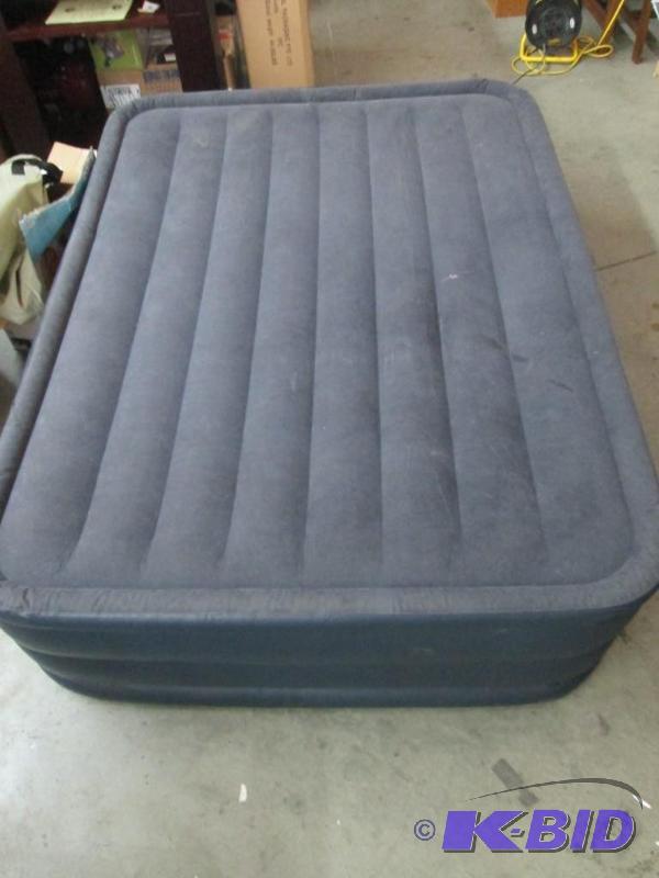 Intex Queen Raised Airbed