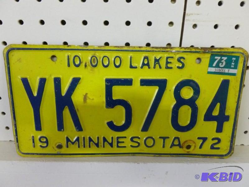 lot 22 image: Vintage 1972 Minnesota embossed met...