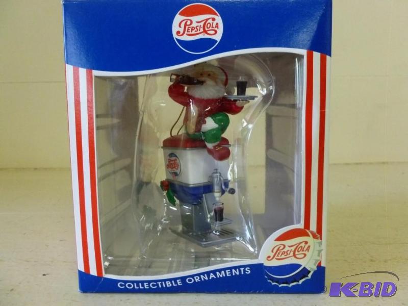 lot 271 image: Collectible Pepsi-Cola tree ornamen...