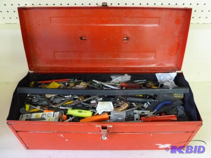 lot 297 image: Large steel tool box loaded up with...