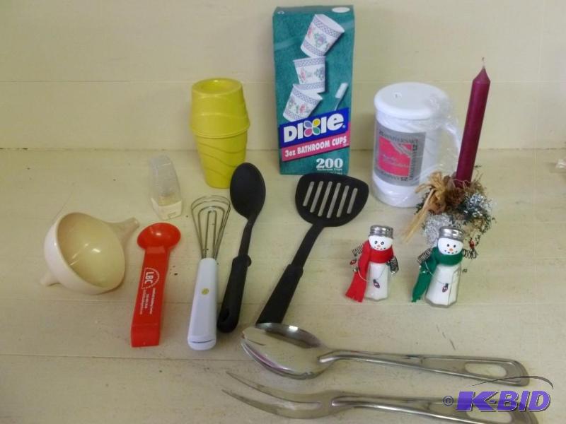 lot 302 image: This lot consists of stainless stee...