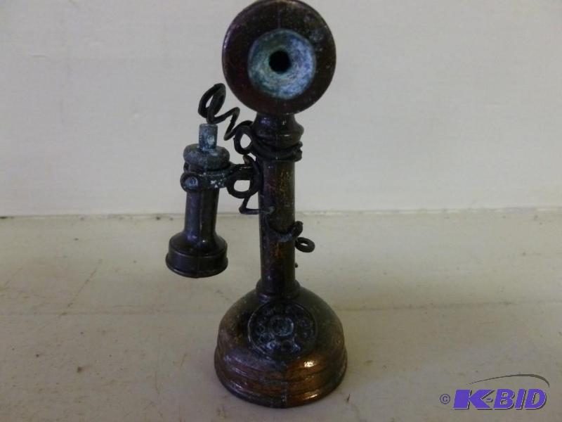 lot 367 image: Collectible cast metal pencil sharp...
