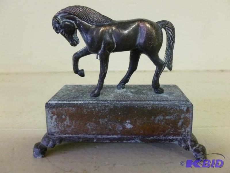 lot 374 image: Collectible cast metal pencil sharp...