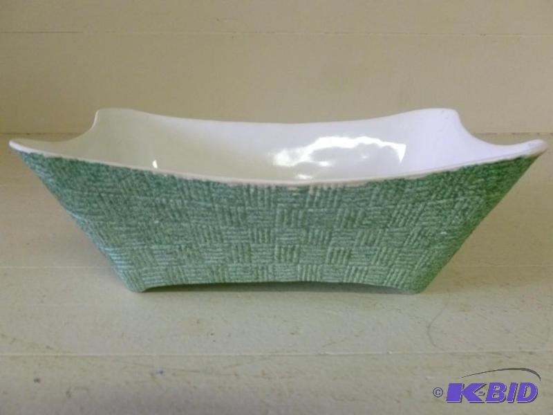lot 90 image: Beautiful Shawnee USA planter #1410...