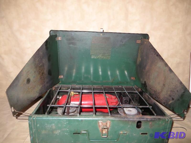 Coleman camp stove double burner.&n...