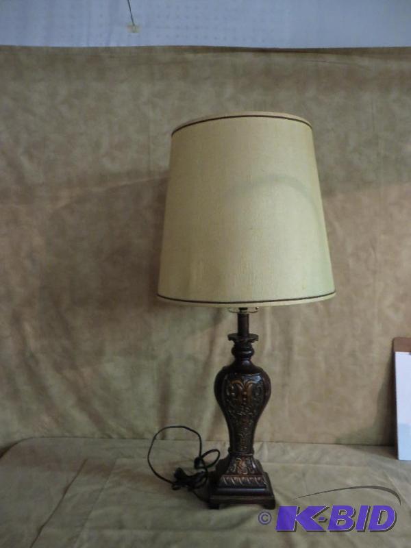 Nice looking RESIN LAMP WITH SHADE....