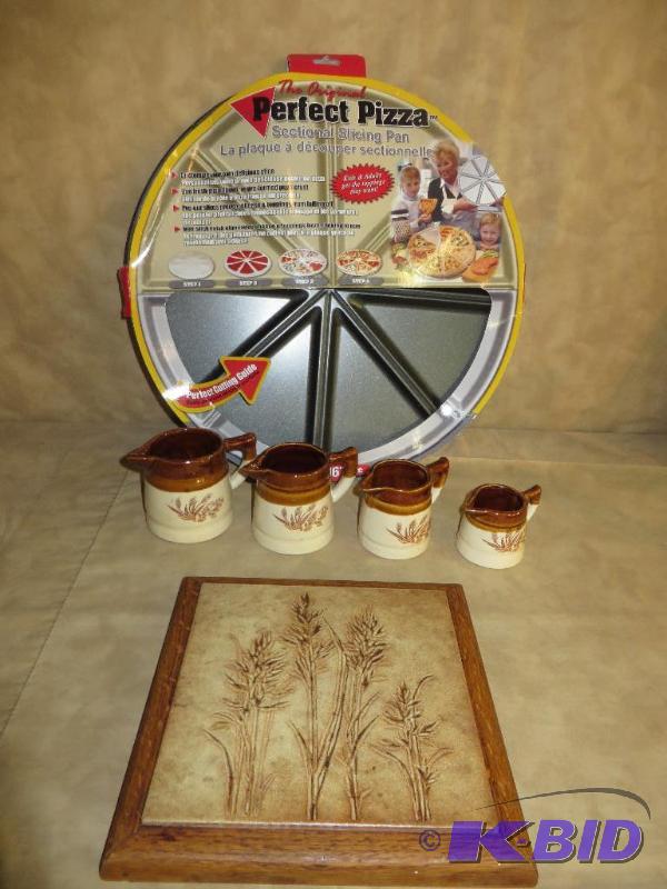 A TRIVET WITH A NICE WHEAT PATTERN ...