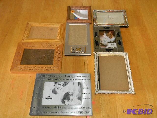 Lot of 8 picture frames...