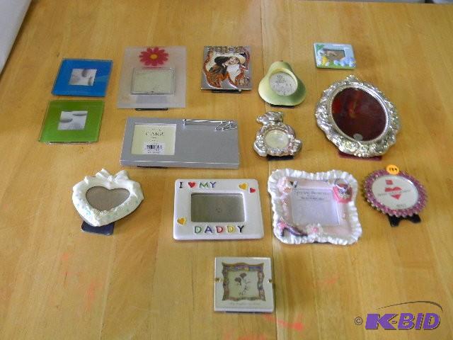 Lot of 14 picture frames...