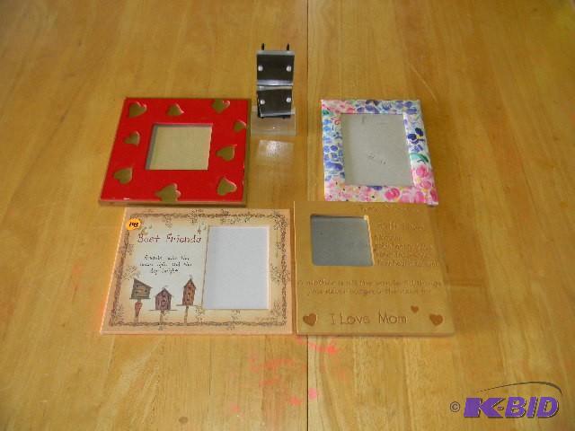 Lot of 5 picture frames...
