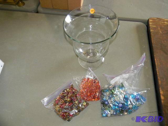 Very cool decorative glass vase wit...