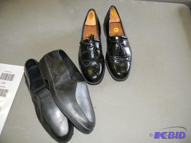 Bostonian leather size 10 12 mens...
