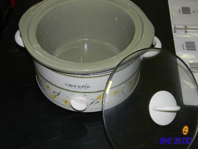 8-qt. crock pot...