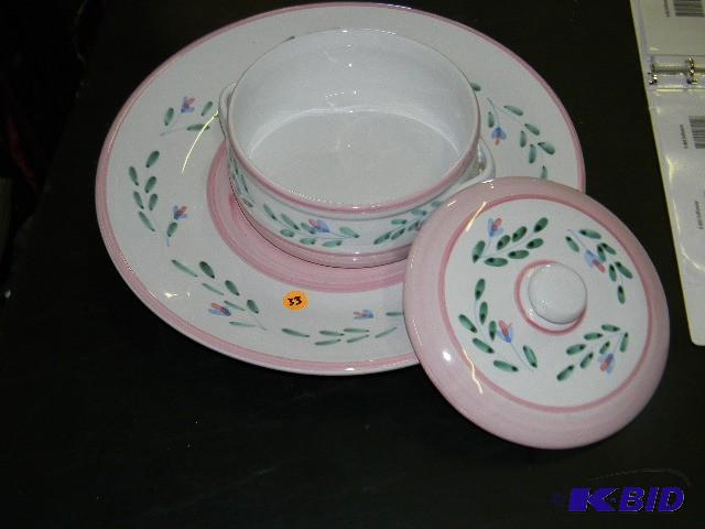 Beautiful serving tray with matchin...
