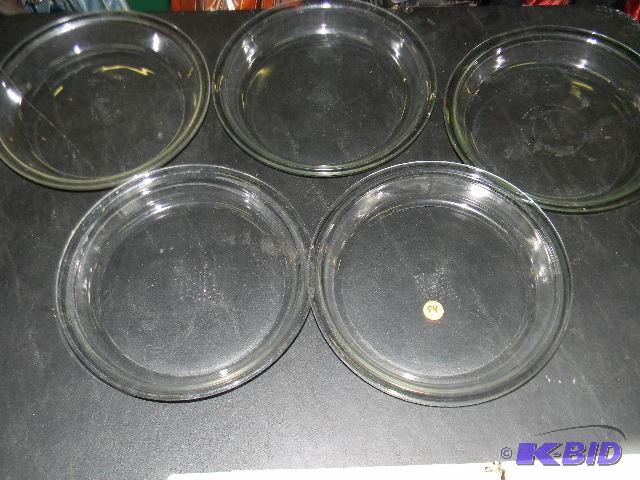 Lot of 5 glass pie pans...