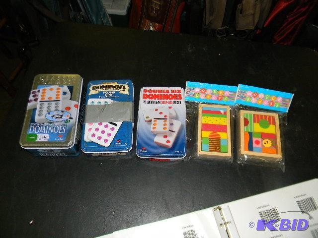 Lot of 5 games - 3 domino sets and ...