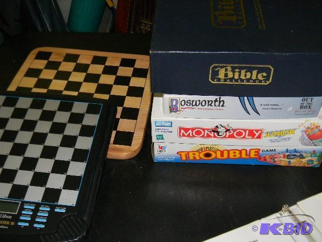 Lot of 6 games - two chess boards (...