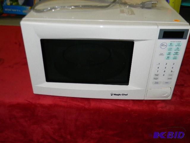 Magic Chef microwave...
