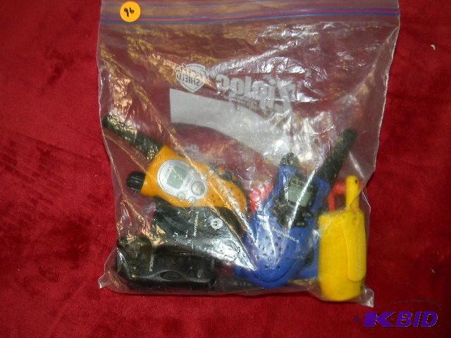 Lot of 7 Motorola walkie talkies - ...