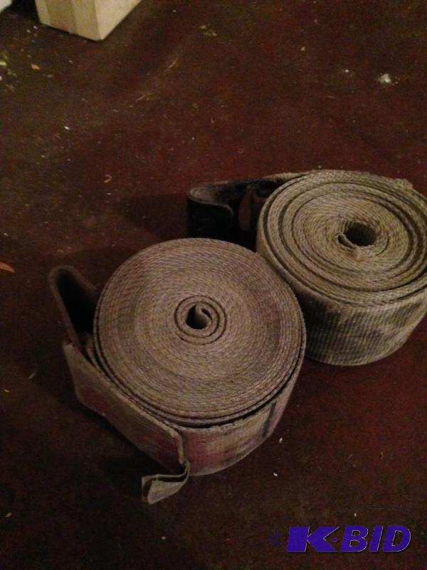 lot 20 image: 2 Straps - clip ends approx 30ft X ...
