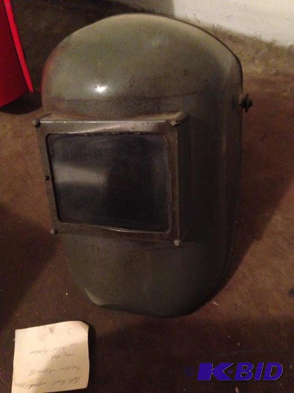 lot 6 image: Welding Helmet Fibre-metal Thermopl...