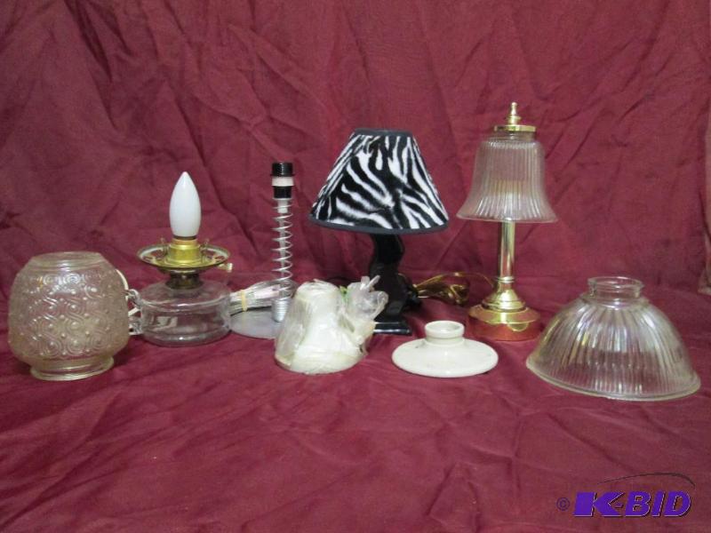 Lot of table lamps, electrical ligh...
